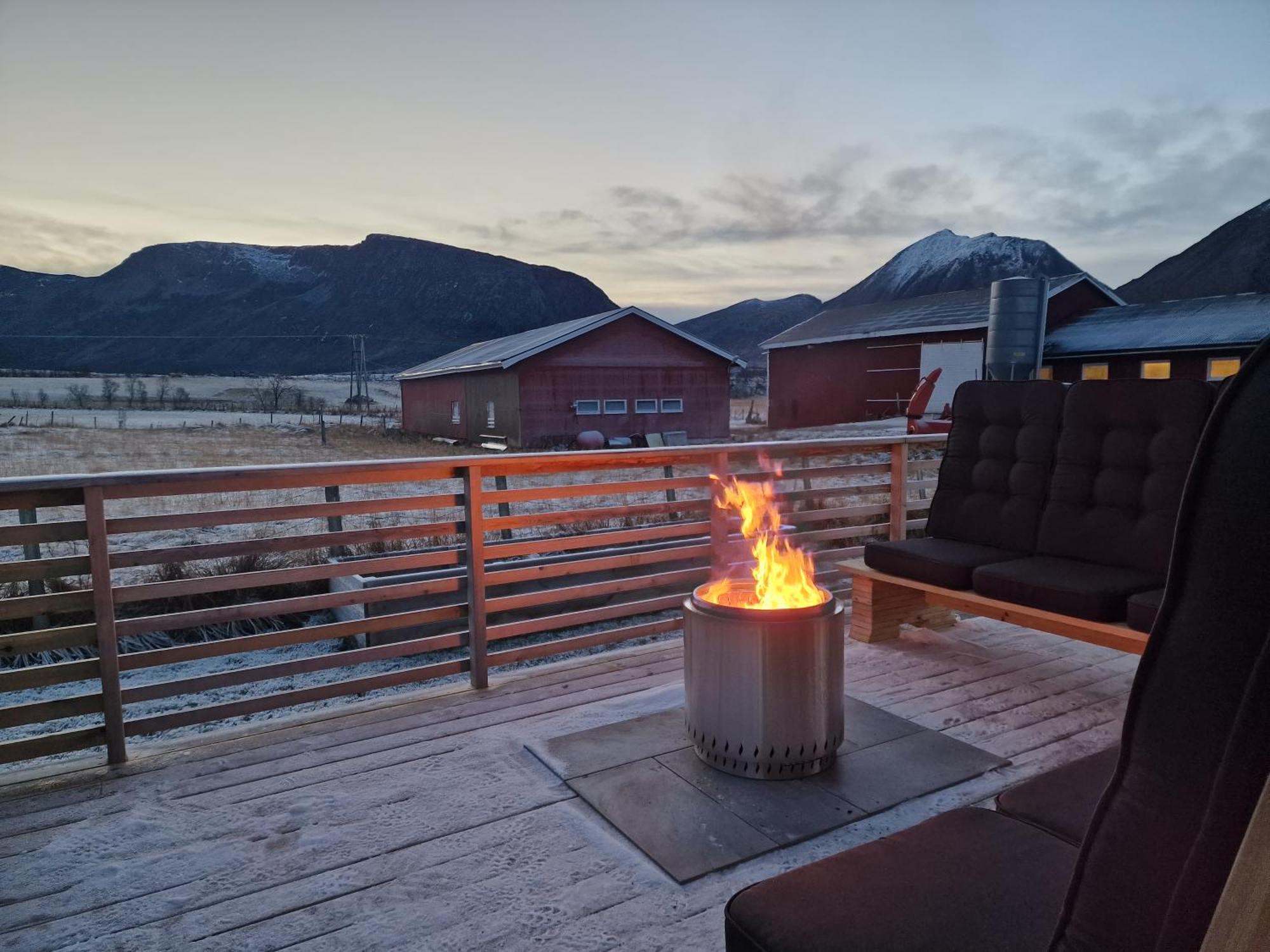 Feriehus Arctic Tromvik With Jacuzzi